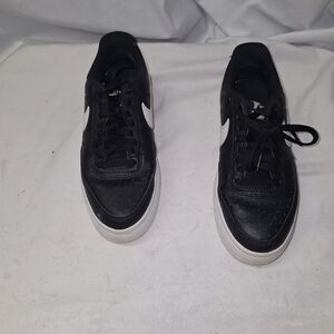 Nike women's sneakers size 7 1/2